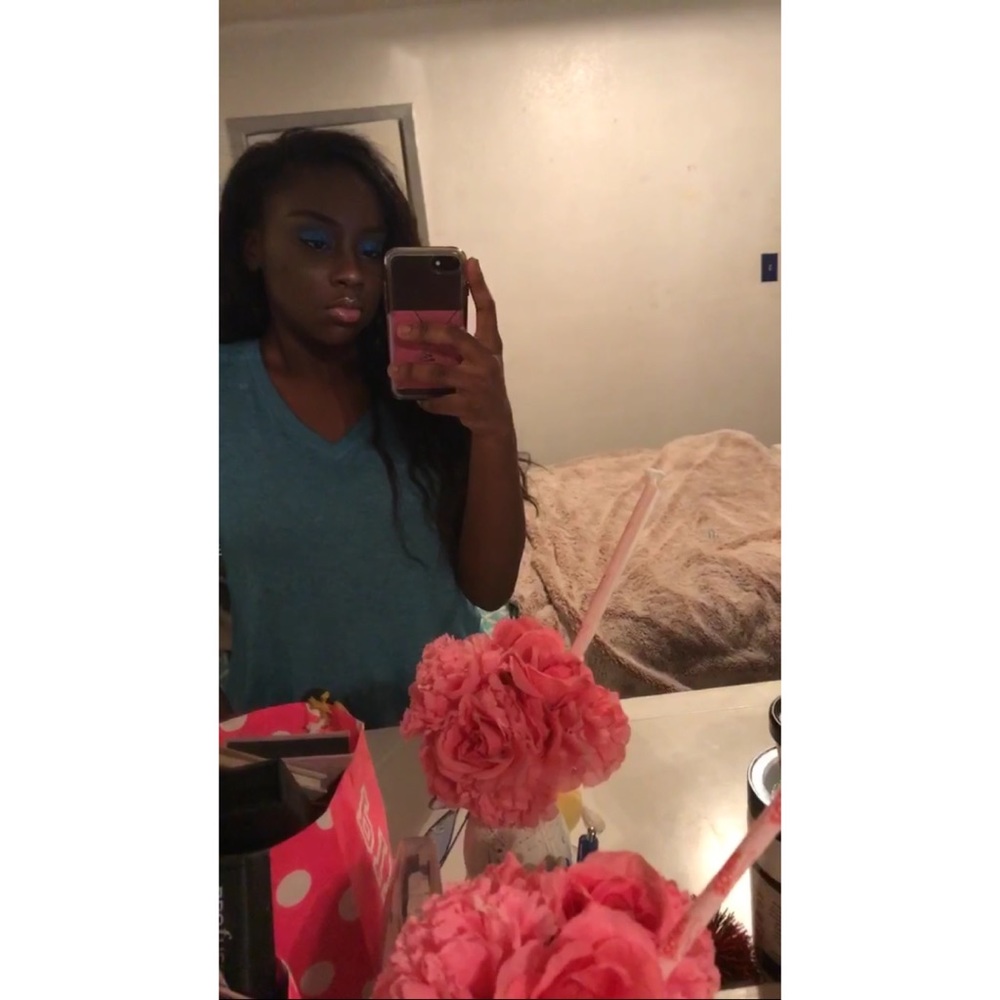 Meet your Posher, Racquel